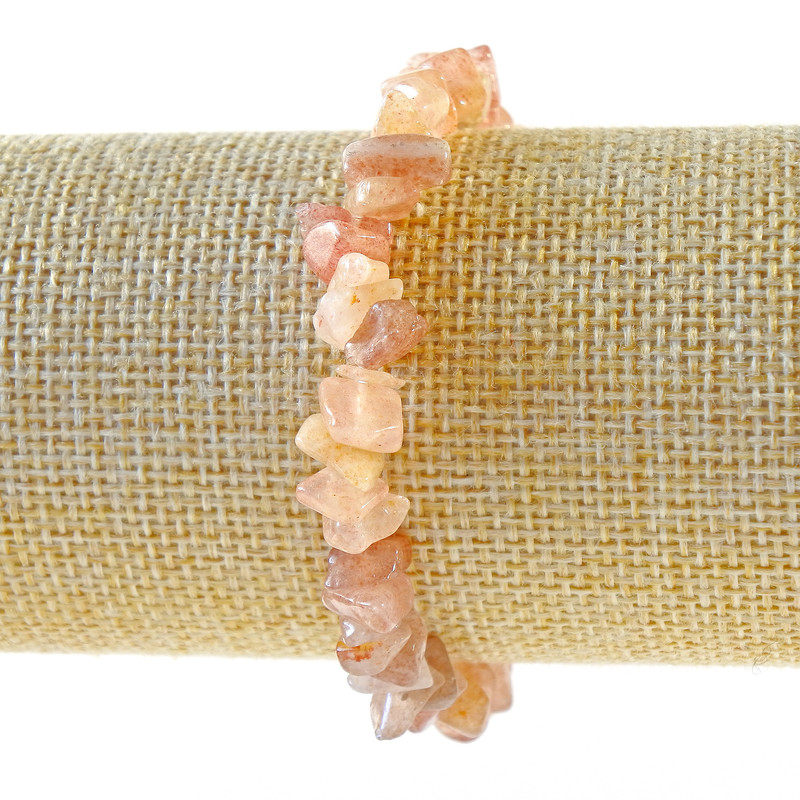Strawberry Quartz Bracelet — natural stone chips, diameter 8x3 mm, length 18 cm +/- (stretch)