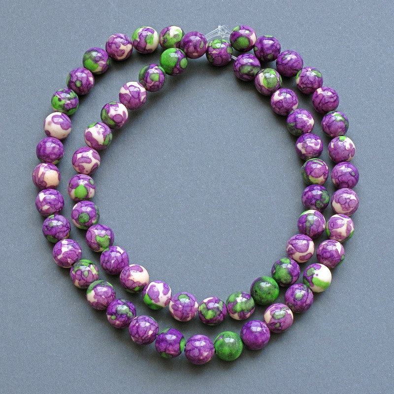 Beads 'Variscite' (artificial acrylic) purple, white and green, smooth round beads, diameter 6.5 mm, length 40 cm +/- on thread
