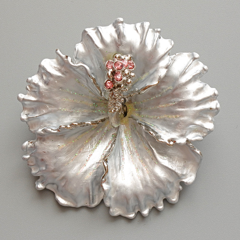 Brooch-pendant Petunia Flower gray matte enamel, pink rhinestones, glitter, silver-tone metal 51x51mm